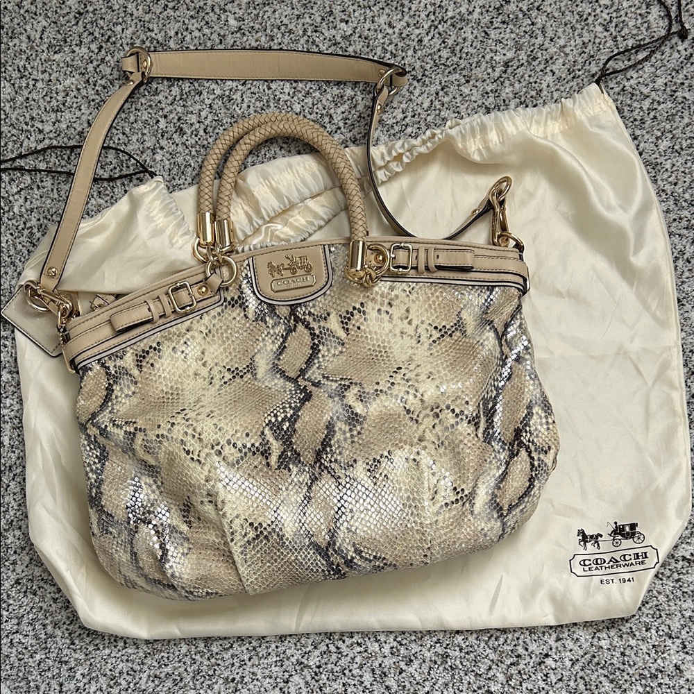 COACH MADISON PYTHON EMBOSSED
LEATHER LINDSEY